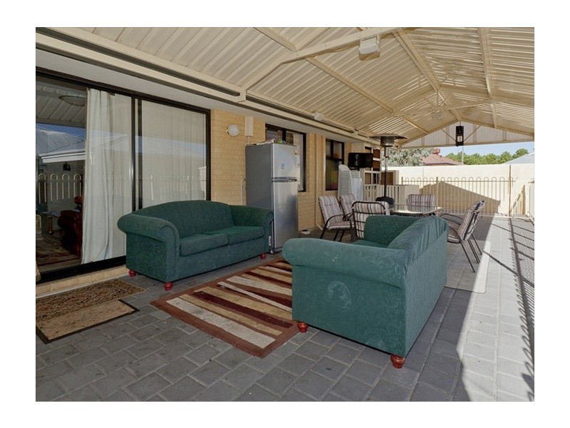 40 Parnham Avenue, Ellenbrook WA 6069
