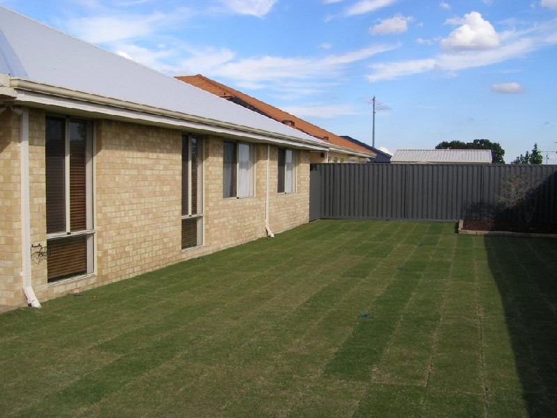 2 Dulegal Way, Ellenbrook WA 6069