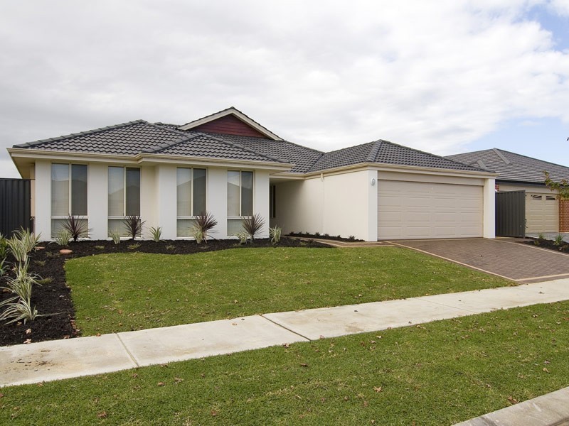18 Whitehart Entrance, Ellenbrook WA 6069