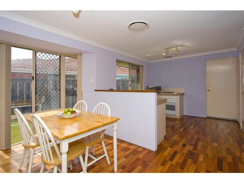 11 Fringe Lily Cres, Ellenbrook WA 6069