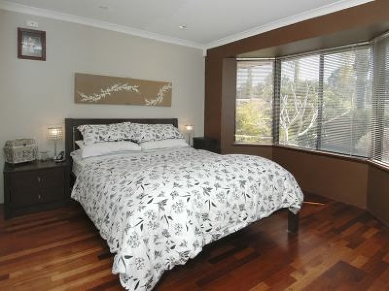 7 Fringe Lily Cres, Ellenbrook WA 6069