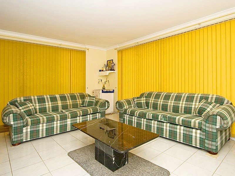 31 Whitcombe Way, Alexander Heights WA 6064