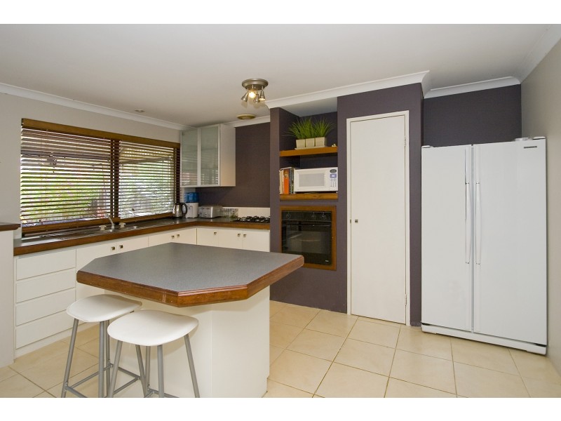 11 Morton Avenue, Ellenbrook WA 6069