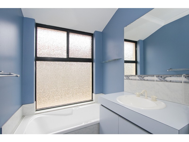 11 Morton Avenue, Ellenbrook WA 6069