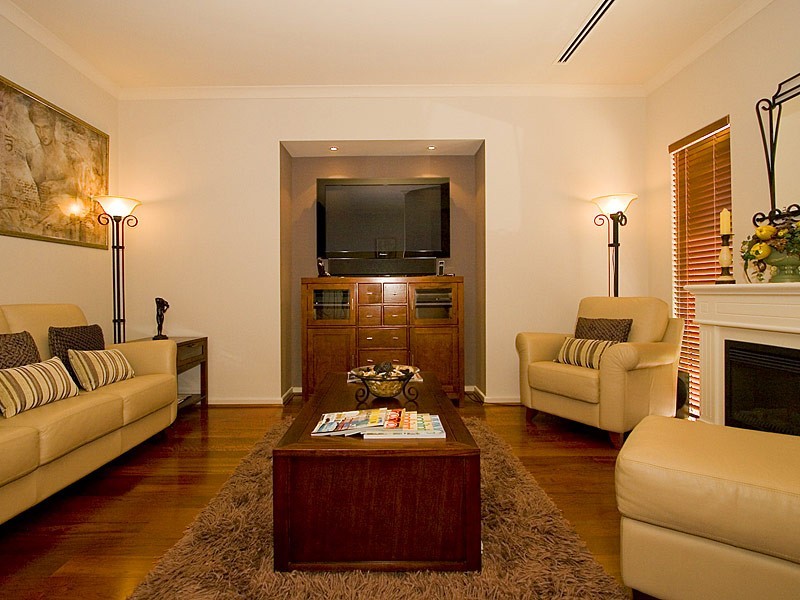 8 Travers Way, Aveley WA 6069