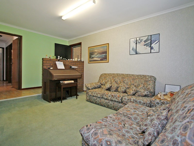 18 Channel Drive, Heathridge WA 6027