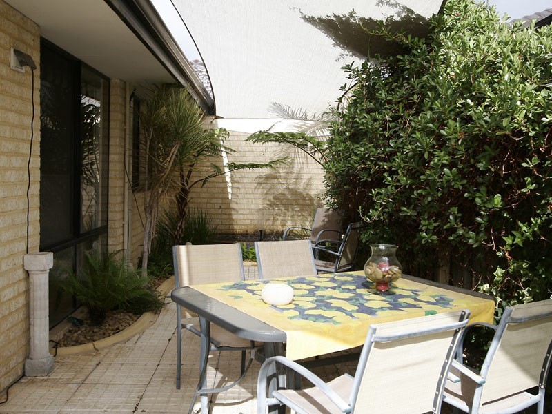 9 Portofino Turn, Ellenbrook WA 6069