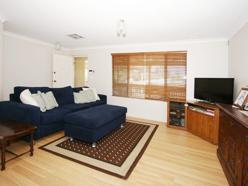 12 Ewart Grove, Midland WA 6056