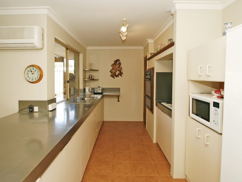 9 Ganges Place, Beechboro WA 6063