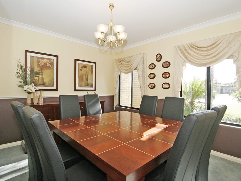 5 Whistler Court, Ellenbrook WA 6069