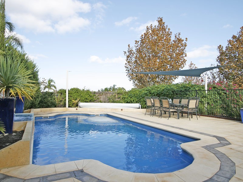 5 Whistler Court, Ellenbrook WA 6069