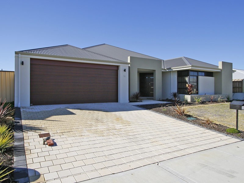11 Ardmore Parade, Ellenbrook WA 6069