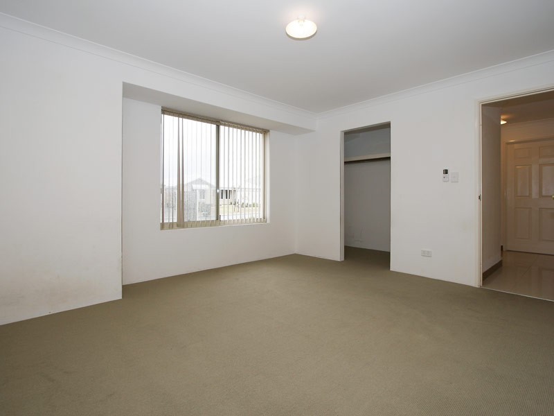 17 Ardmore Parade, Ellenbrook WA 6069
