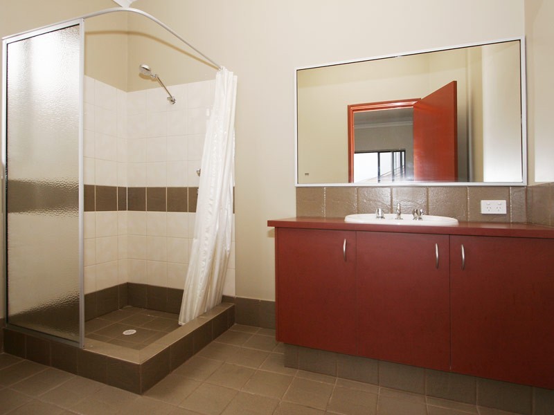 2 Vaspar Link, Aveley WA 6069