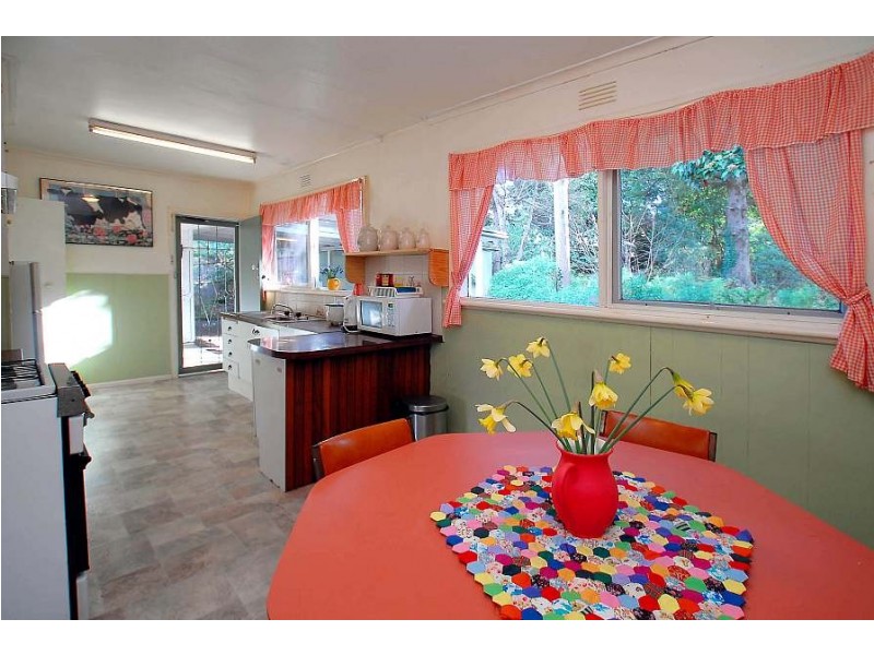 12 Moxhams Rd (Enter via Stanley St), Monbulk VIC 3793