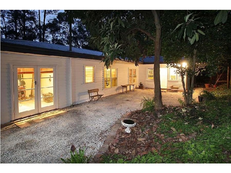 8 Childs Road, Kalorama VIC 3766
