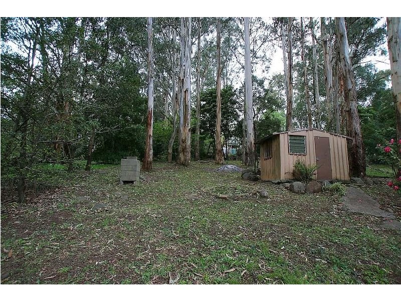 8 St James Ave, Kallista VIC 3791