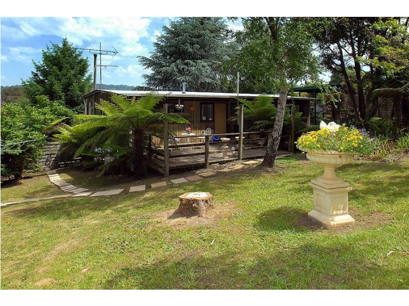 5 Douglas Crescent, Monbulk VIC 3793