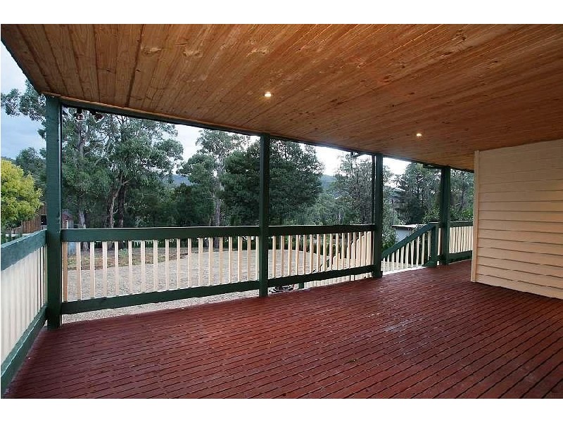 55 Mt Pleasant Rd, Monbulk VIC 3793