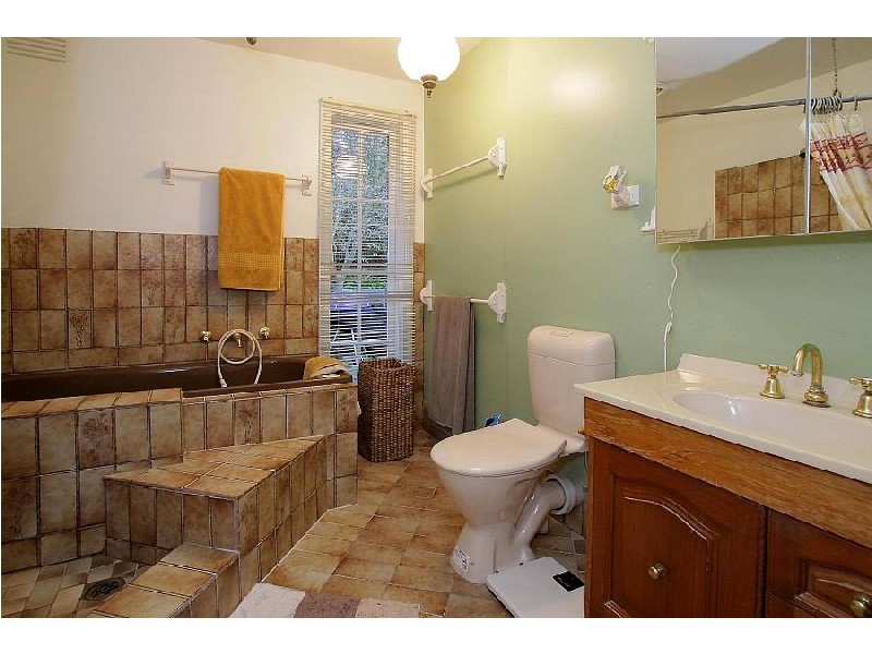 60 Willis Rd, Kallista VIC 3791