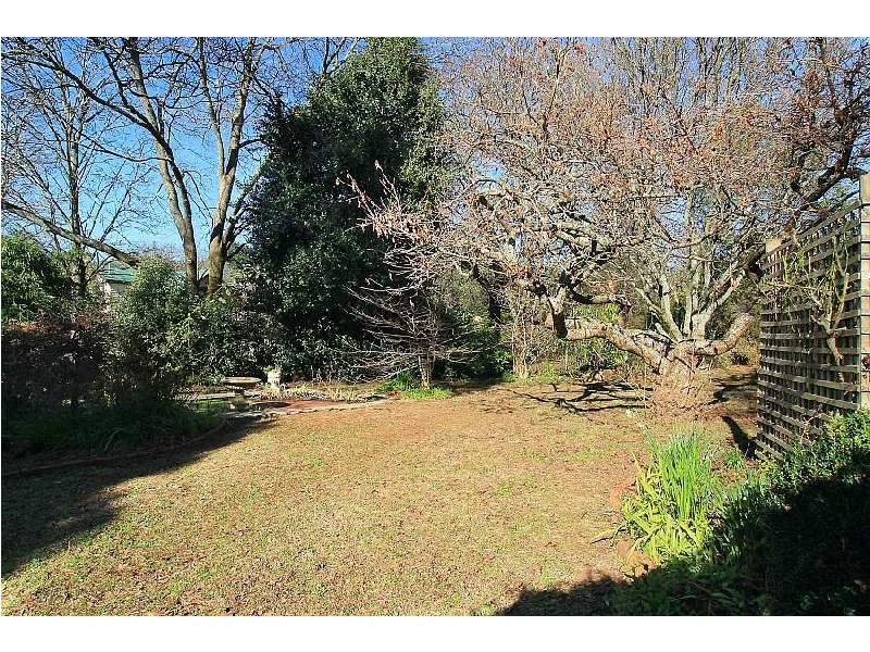 16 Oakley St, Mount Dandenong VIC 3767