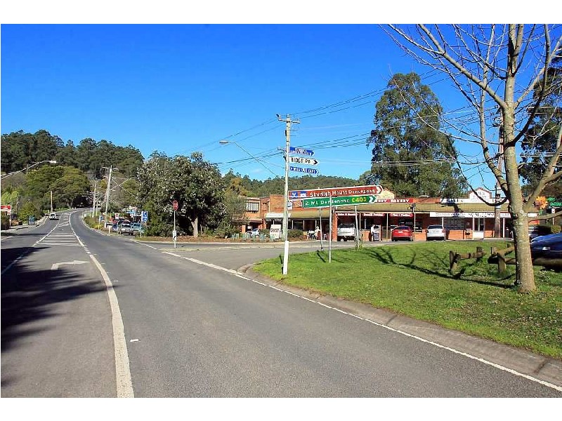 16 Oakley St, Mount Dandenong VIC 3767