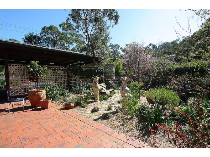 42 Edward Street, Upper Ferntree Gully VIC 3156