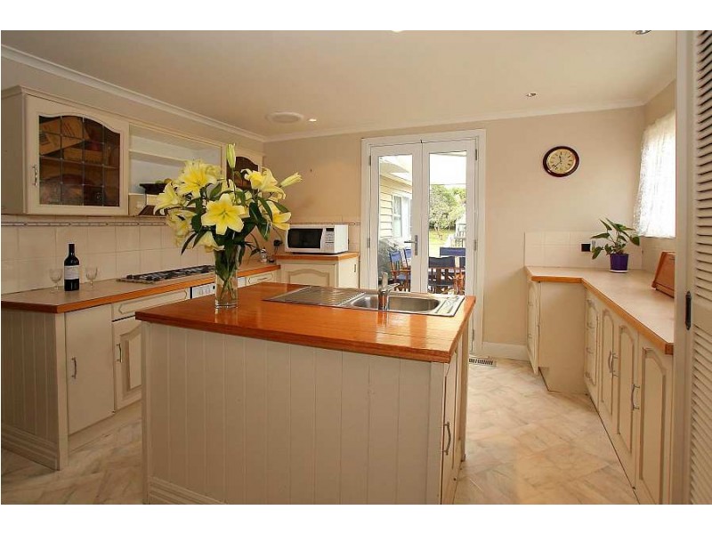 108 Moores Rd, Monbulk VIC 3793