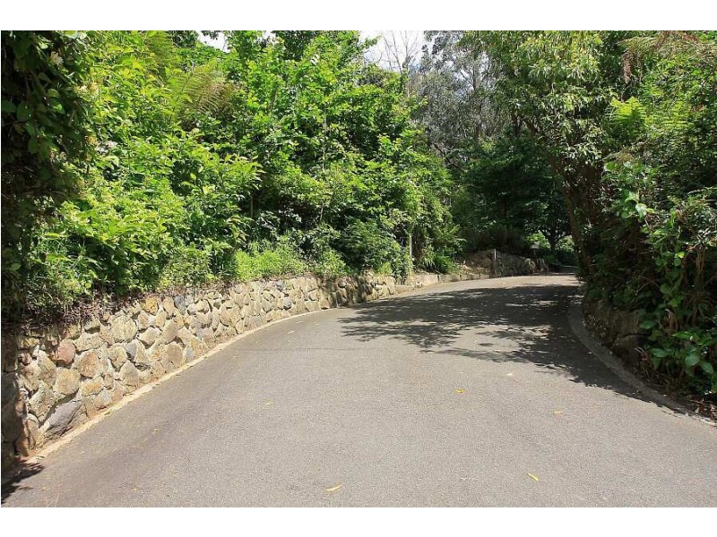 5 School Rd, Ferny Creek VIC 3786