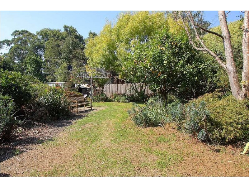 70 Mt Pleasant Rd, Monbulk VIC 3793