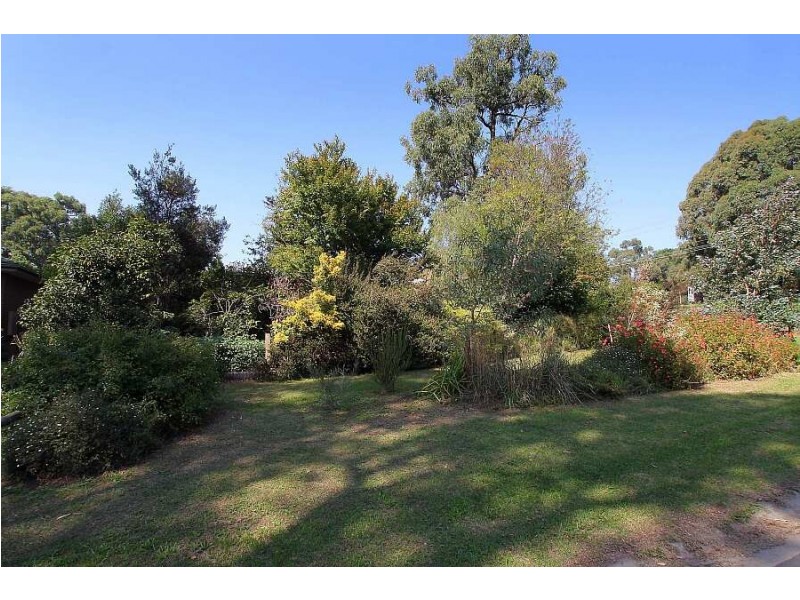 70 Mt Pleasant Rd, Monbulk VIC 3793