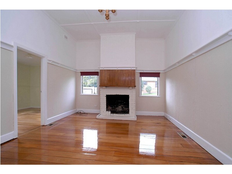 43 David Hill Rd, Monbulk VIC 3793