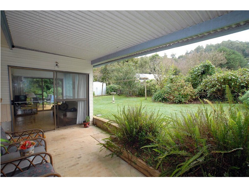 8 Halcyon Ave, The Patch VIC 3792