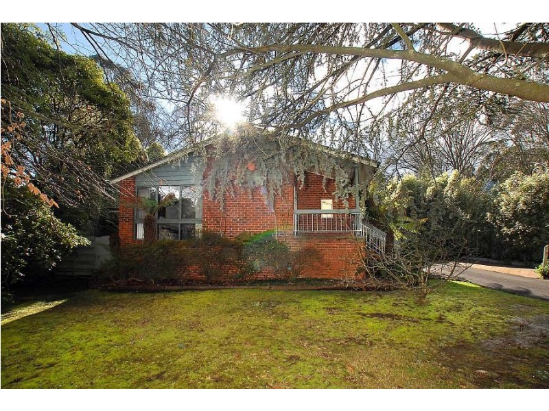 18 Baynes Park Rd, Monbulk VIC 3793
