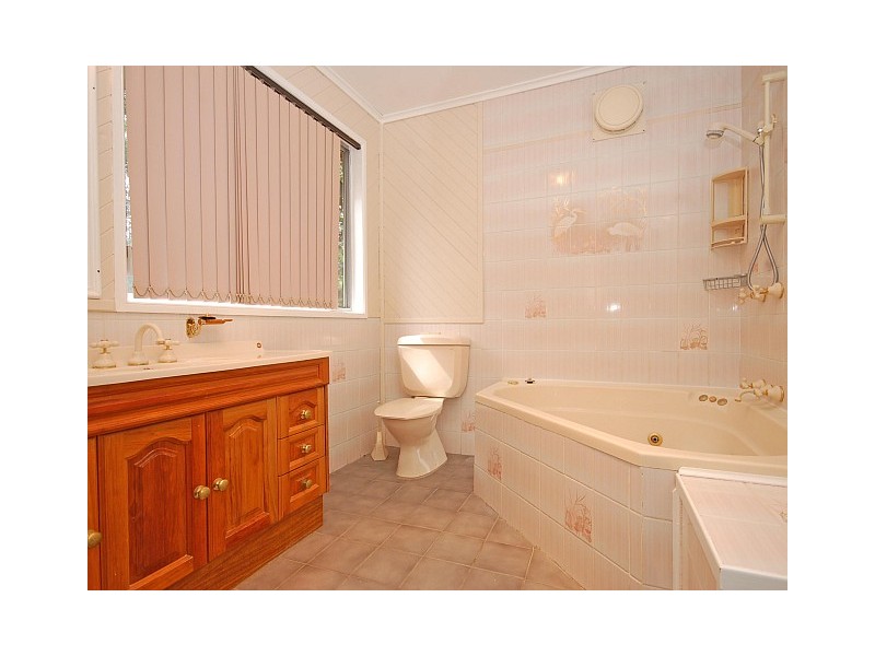 2 Taylor Avenue, Melrose Park NSW 2114