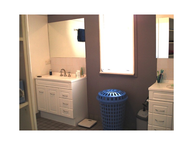 63 Hughes Avenue, Ermington NSW 2115