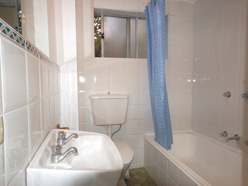 1/9A Cambridge Street, Gladesville NSW 2111