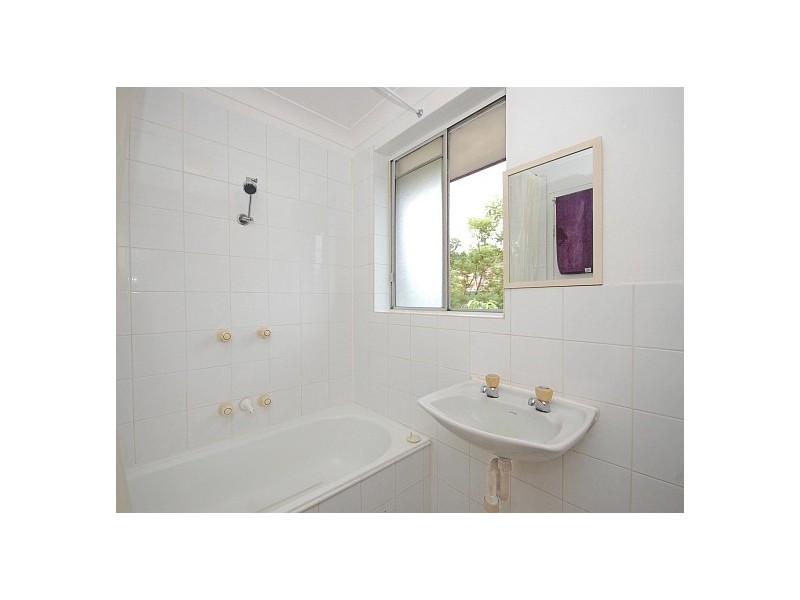 18/58 Meadow Cres, Meadowbank NSW 2114