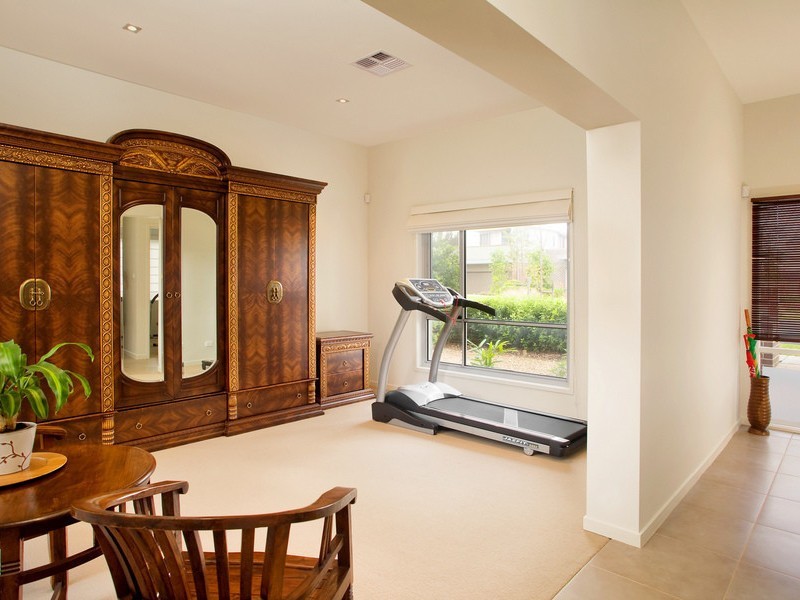 7 Seamist Avenue, Ermington NSW 2115