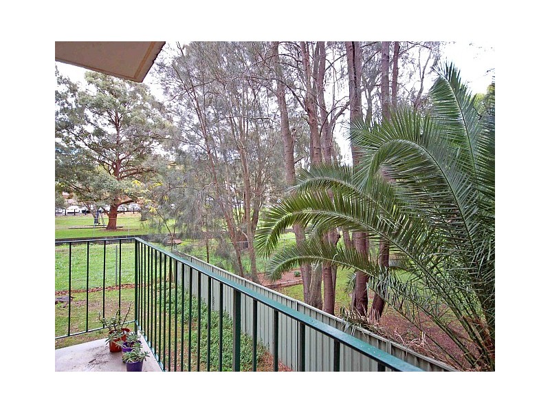 28/58 Meaodw cres, Meadowbank NSW 2114