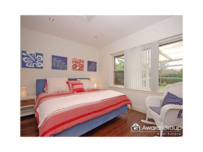 102 North Road, Denistone East NSW 2112