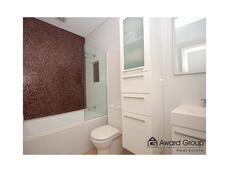 102 North Road, Denistone East NSW 2112