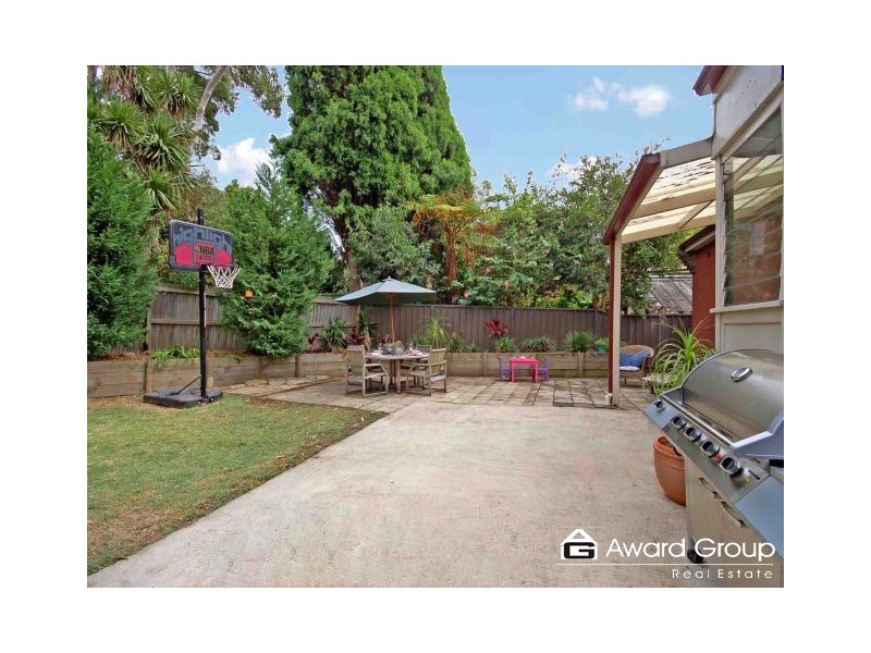 102 North Road, Denistone East NSW 2112
