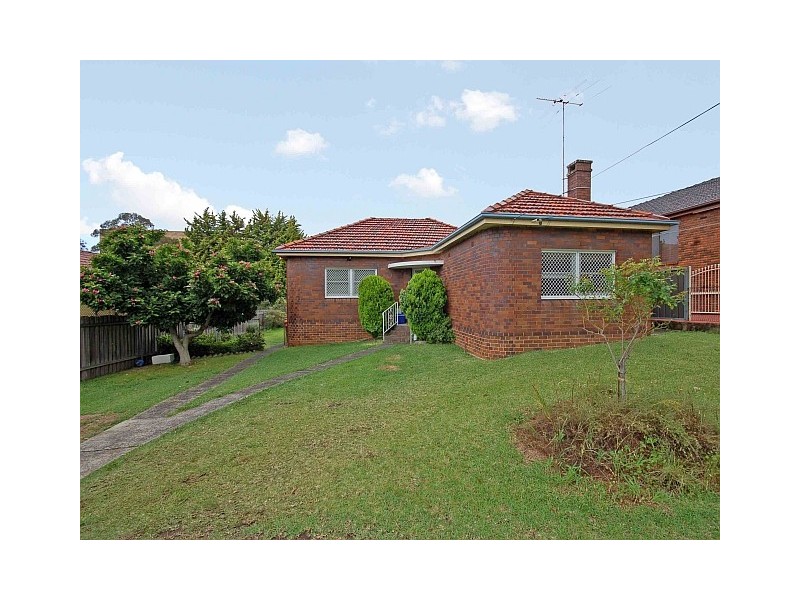 24 Dickson Ave, West Ryde NSW 2114