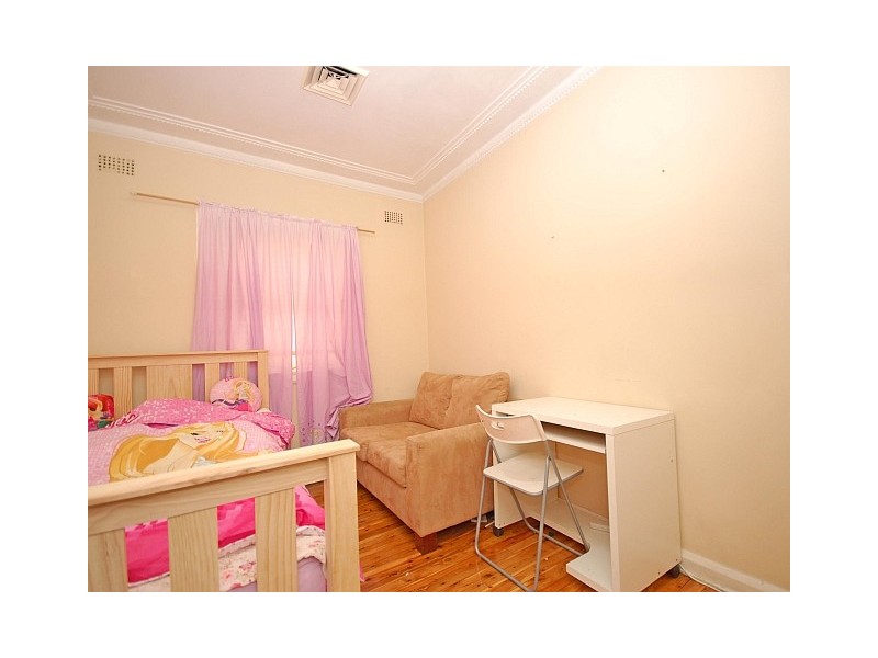 24 Dickson Ave, West Ryde NSW 2114