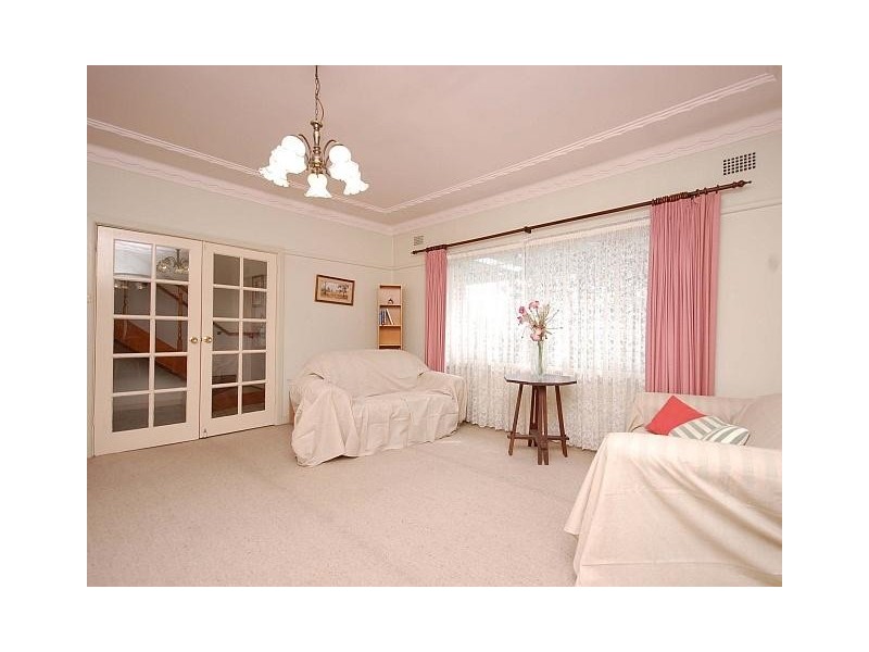 119 Kissing Point Road, Dundas NSW 2117