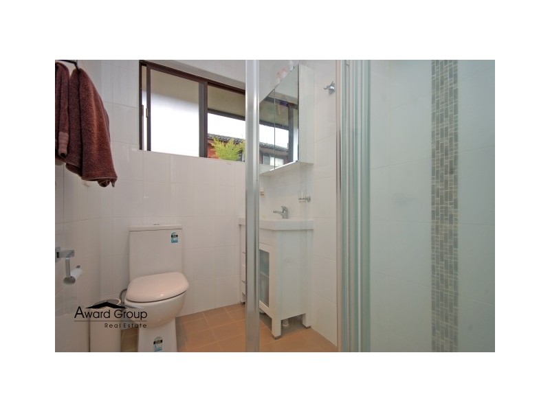 2/6 Bank Street, Meadowbank NSW 2114