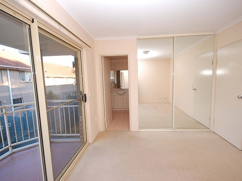 23/94-116 Culloden Road, Marsfield NSW 2122