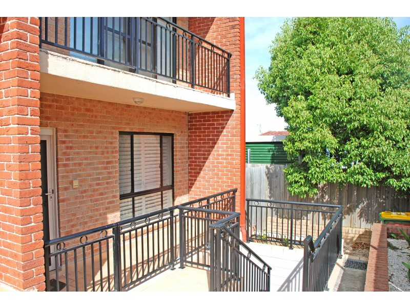 17/38-42 Wynyard street, Guildford NSW 2161