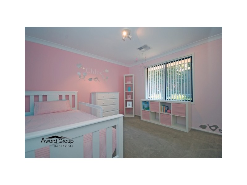 8 Watford Drive, Stanhope Gardens NSW 2768